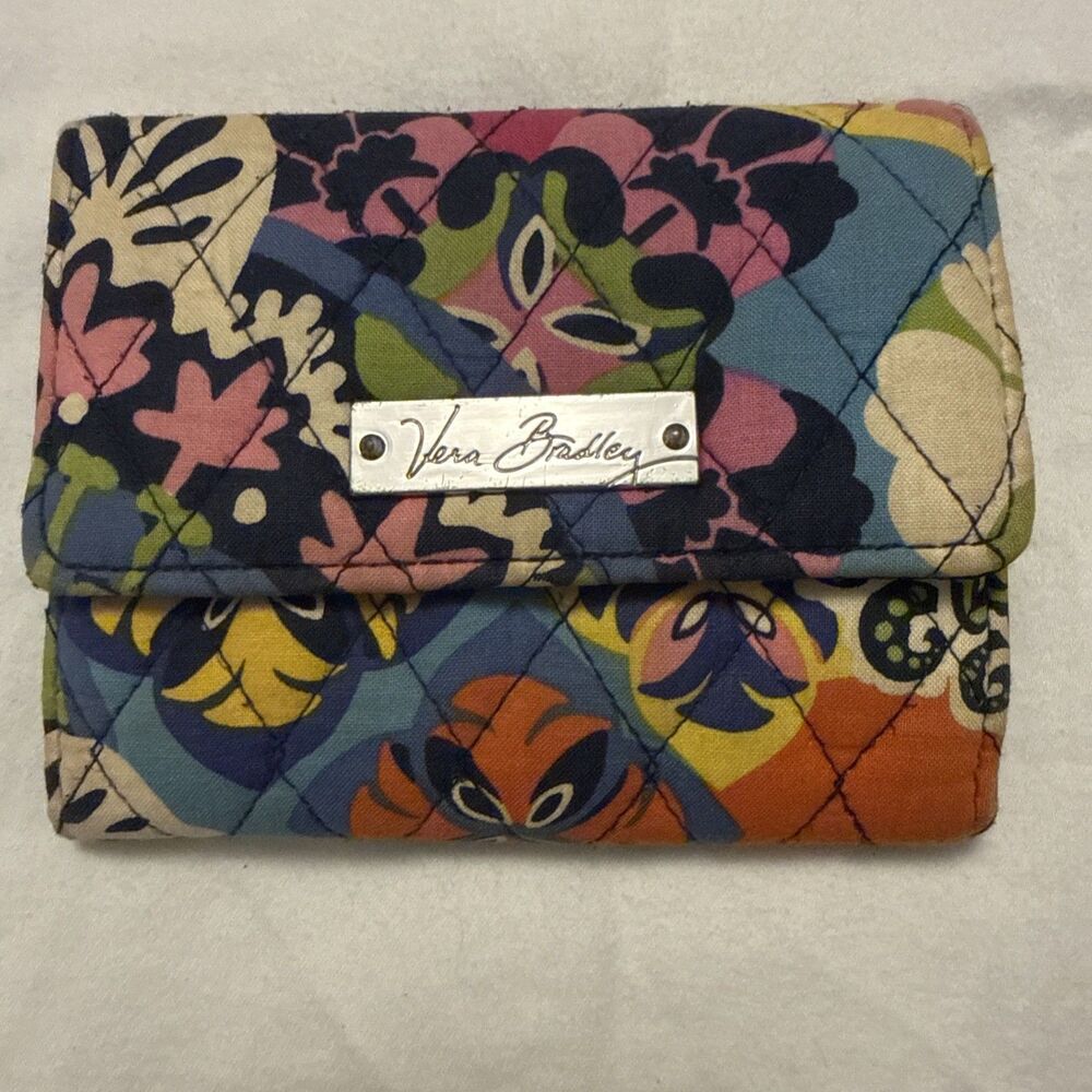 Vera Bradley Quilted Trifold Wallet Snap Closure Rio Pattern